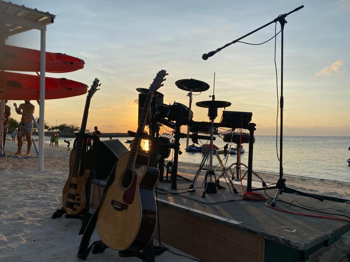 Lagoona Sunset Hotel Maafushi Exterior photo