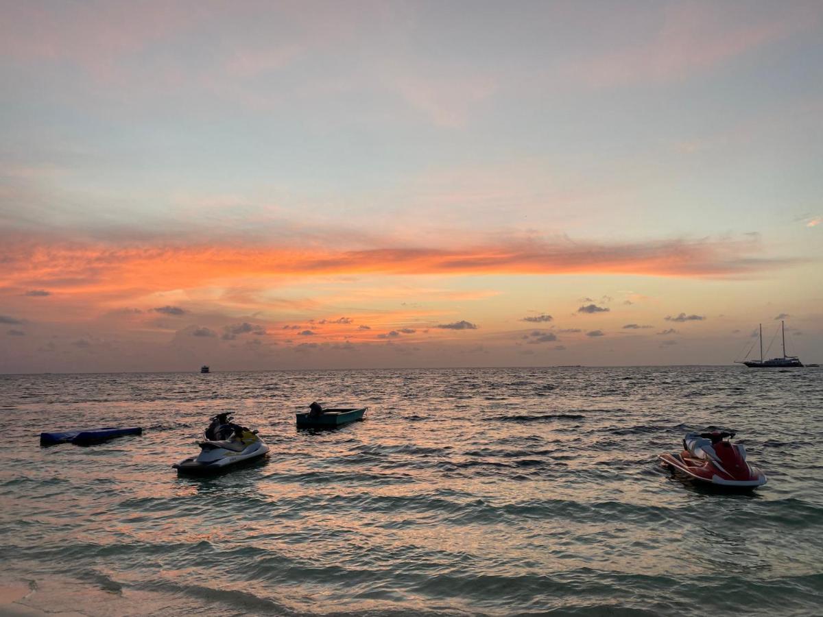 Lagoona Sunset Hotel Maafushi Exterior photo